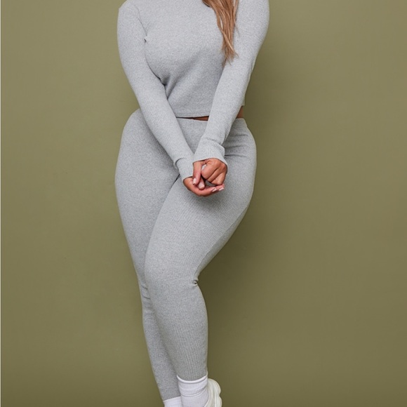 Pretty Little Thing ribbed top/leggings set, gray size 8 - Picture 5 of 12